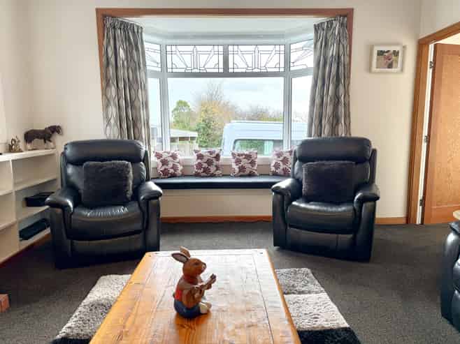 427 Queens Drive, Windsor