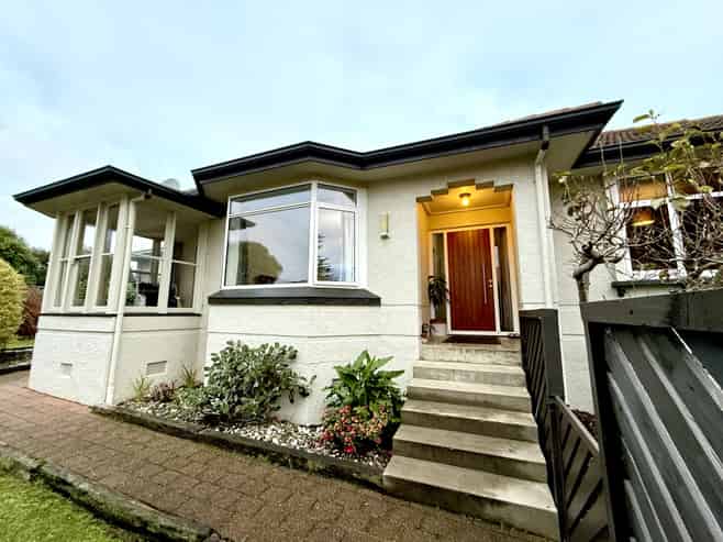 427 Queens Drive, Windsor