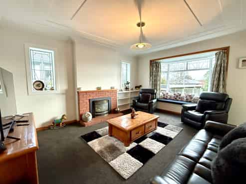 427 Queens Drive, Windsor