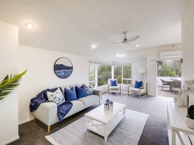 495 Lawn Road, Clive
