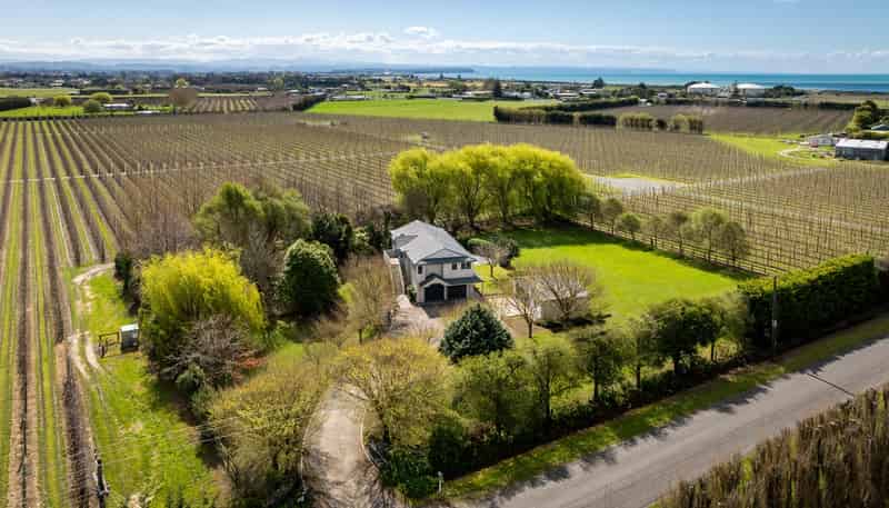 495 Lawn Road, Clive