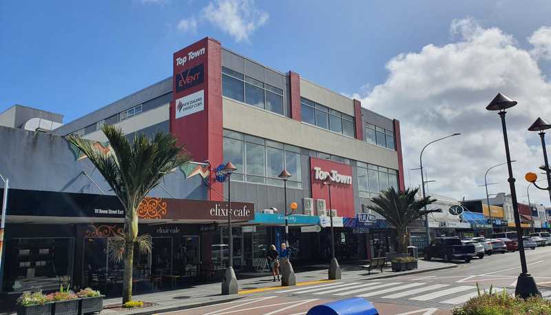 6/123 Devon Street East, New Plymouth