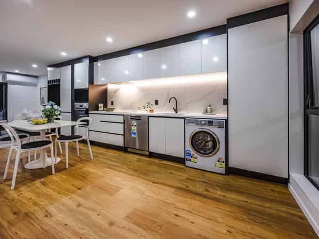 2/1 Photinia Place, Botany Downs