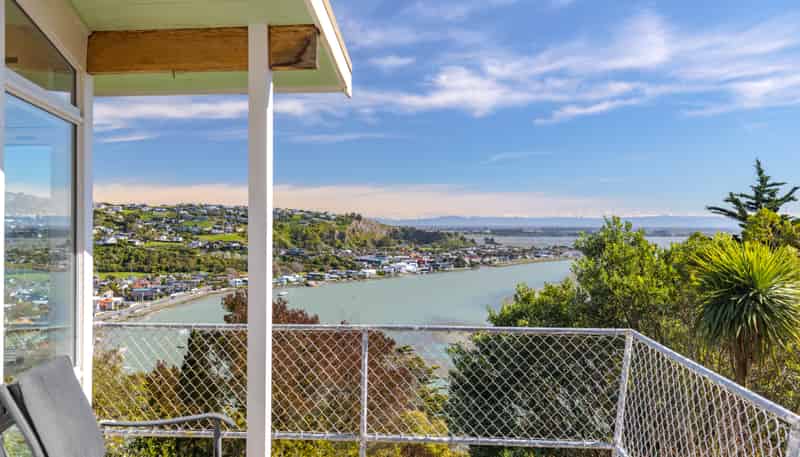 48 Kinsey Terrace, Clifton, Sumner