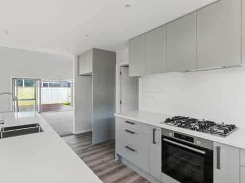 27 Hudson Place, Paraparaumu