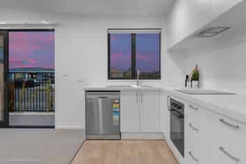 2/213 Gordon Road, Mosgiel