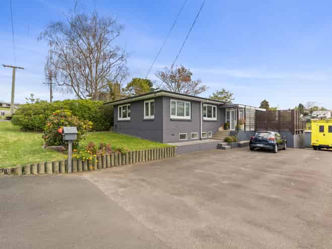 51 Esk Street, Parkvale