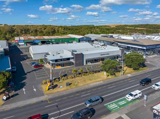 Centrally Located Drive Around Facility