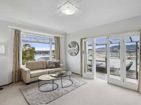 15 Shandon Road, Vauxhall