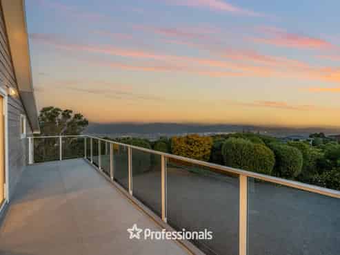 13 Wilson Grove, Normandale