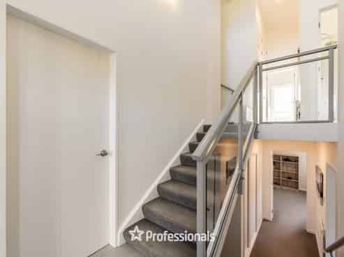 13 Wilson Grove, Normandale