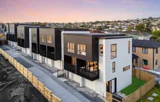 7/101 White Swan Road, Mount Roskill