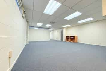 Well Equipped Pakuranga Office | 85 m2