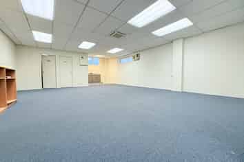 Well Equipped Pakuranga Office | 85 m2