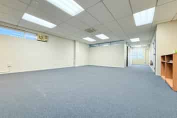 Well Equipped Pakuranga Office | 85 m2