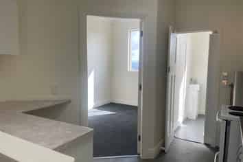 Affordable retail/live/work!