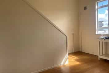 Affordable retail/live/work!