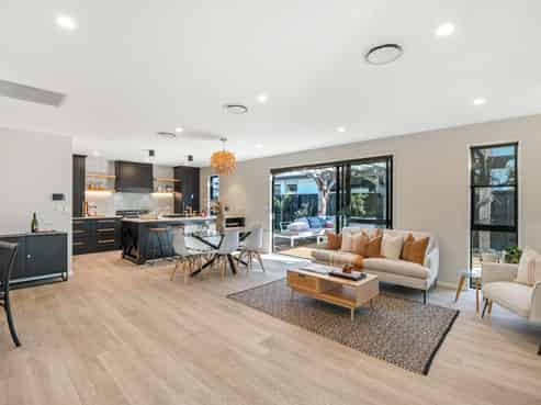 6 Tuka Road, Pegasus