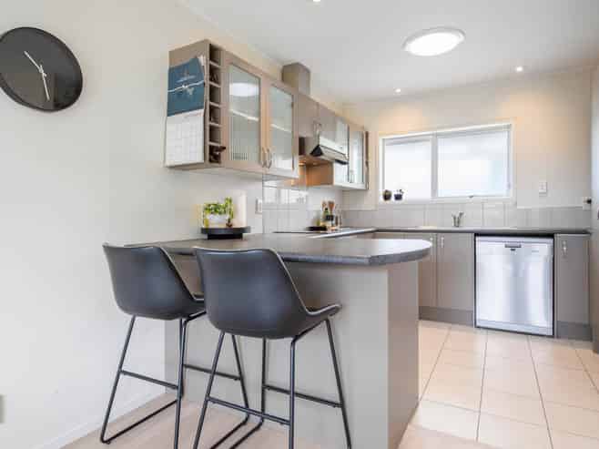 1/957a Beach Road, Torbay