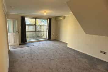 2B Sim Street, Johnsonville
