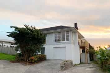 18 Wilsher Crescent, Henderson