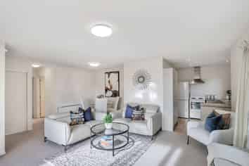 1/117 Yaldhurst Road, Upper Riccarton