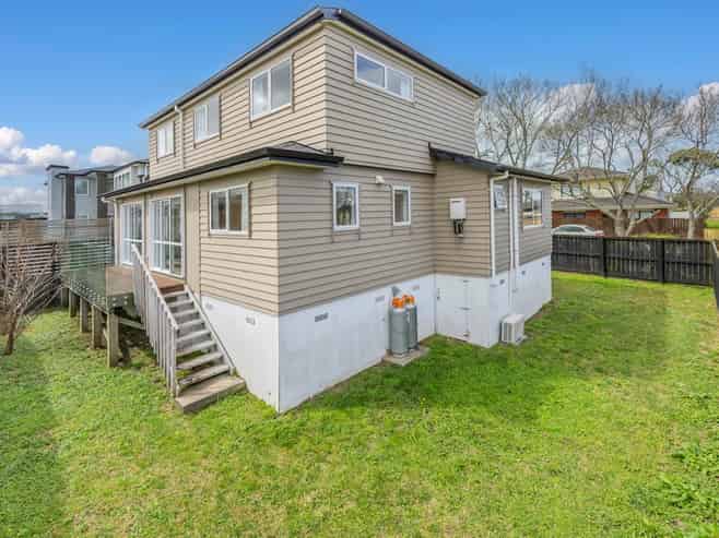 2/413 Richardson Road, Mount Roskill