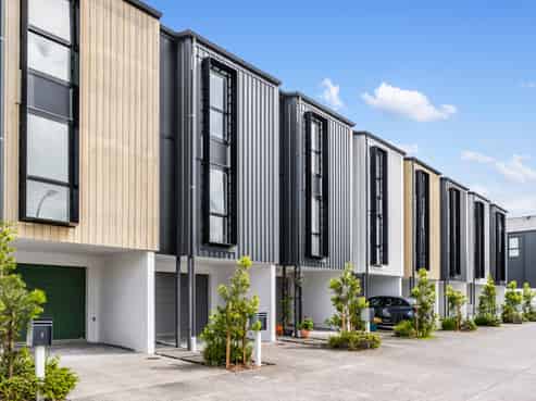 11 Lange Mews, Mount Wellington