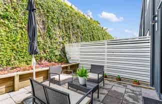 11 Lange Mews, Mount Wellington