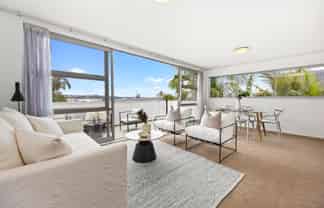 10/27 Wallace St, Herne Bay