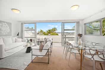 10/27 Wallace St, Herne Bay