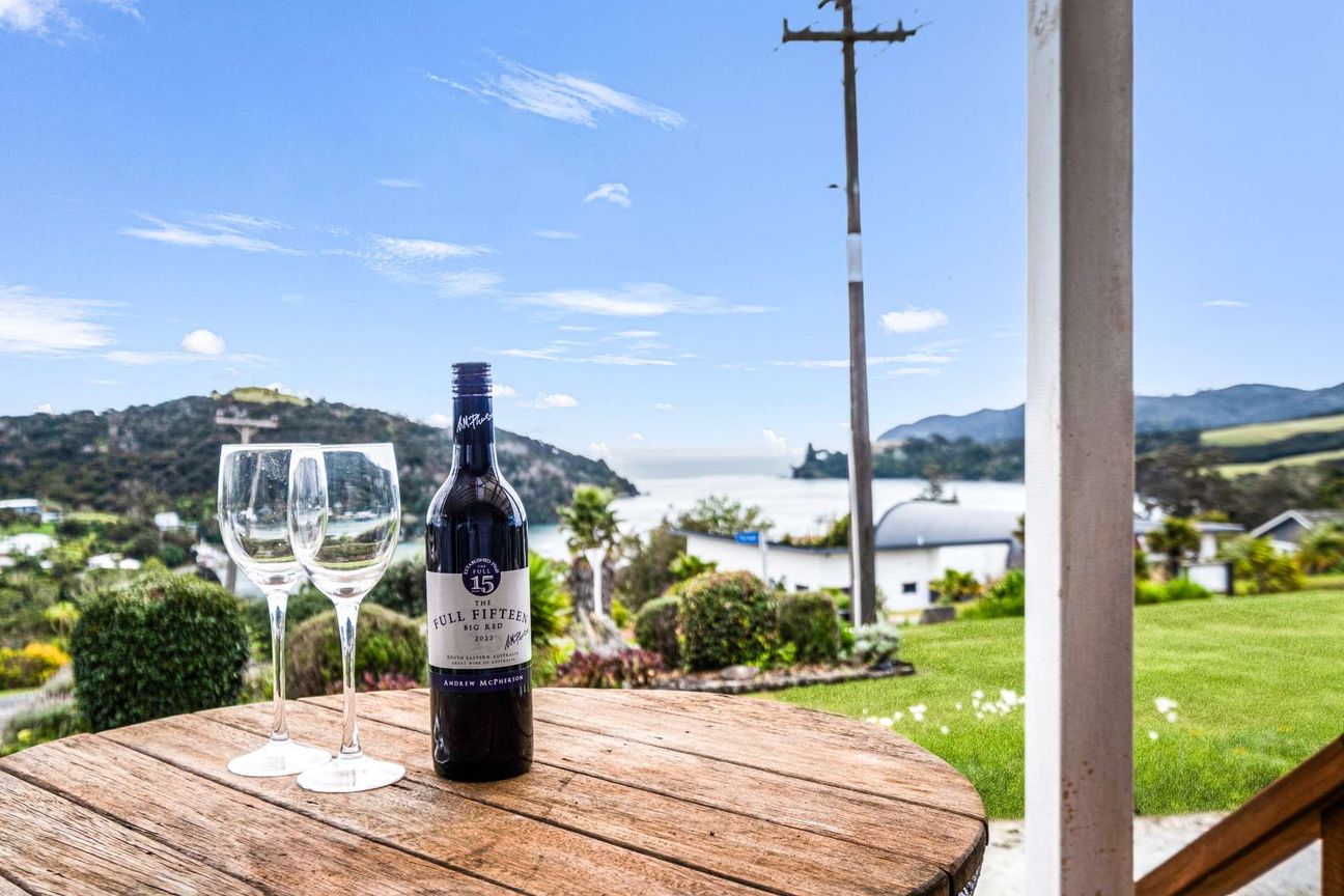 Spectacular Harbour Views – Home & Cottage Package - Prikaz 2