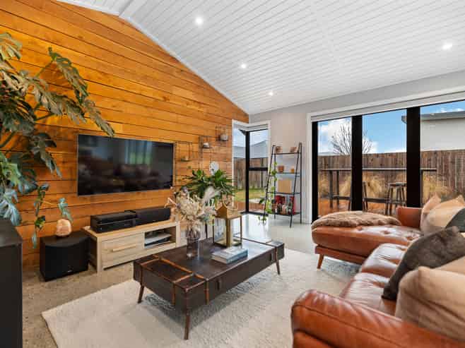 40 Risinghurst Terrace, Lower Shotover