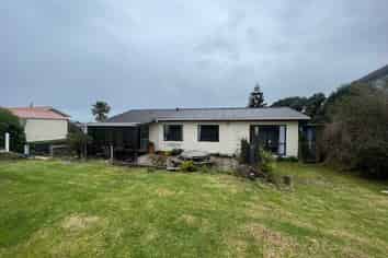 15 Williams Crescent, Maketu
