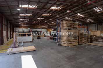 1,295m² Warehouse + Container Drop | Close to SH16