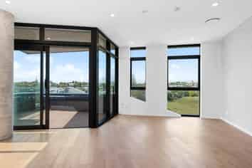 616/48 Esmonde Road, Takapuna
