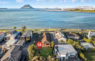 18 and 18A Harbour Drive, Otumoetai
