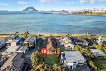 18 and 18A Harbour Drive, Otumoetai