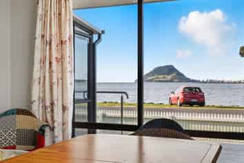 18 and 18A Harbour Drive, Otumoetai