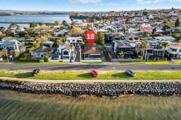 18 and 18A Harbour Drive, Otumoetai