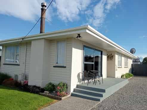 4 Carlyle Street, Tuatapere