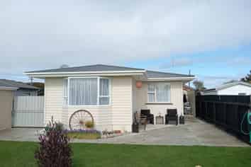 4 Carlyle Street, Tuatapere