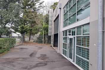 RARE FOOD-GRADE PREMISES
