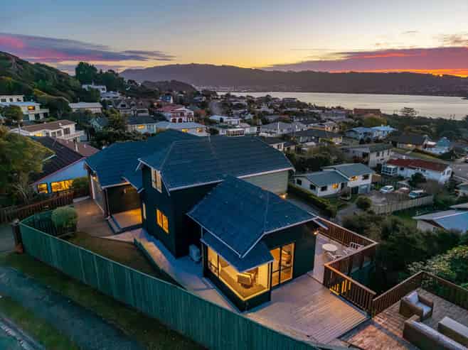 19 Kinloch Place, Papakowhai