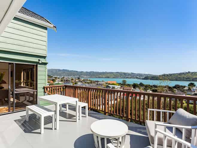 19 Kinloch Place, Papakowhai