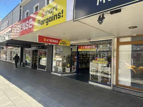 Large Farmers Block Retail Tenancy