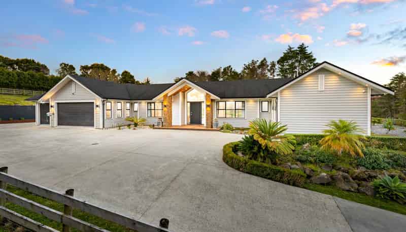 37A Mill Flat Road, Riverhead