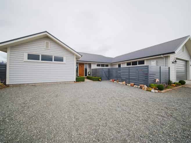 2 Homestead Avenue, Twizel