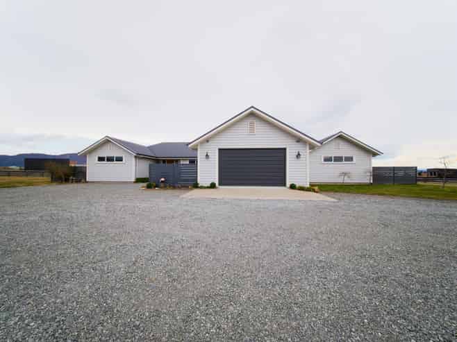 2 Homestead Avenue, Twizel