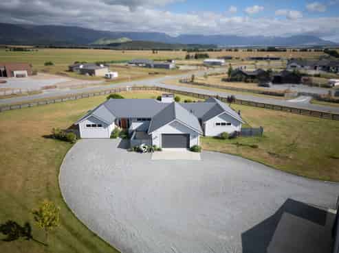 2 Homestead Avenue, Twizel